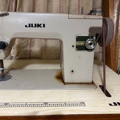 値下げ‼️ JUKI 職業用足踏みミシンの画像
