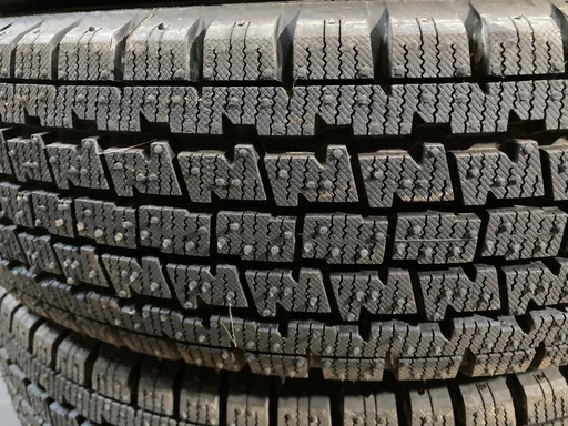 軽トラ等に　スタッドレス 145/80R12 80/78N BRIDGESTONE W300   ほぼ未使用