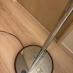 フロアスタンドライト
の画像