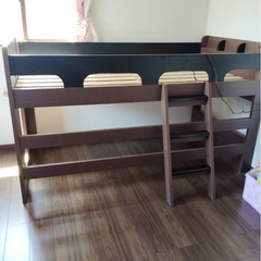 ✨激安価格✨ロフトベッド‼️配送無料サービス可能‼️シングルサイズ 子供部屋等 ロータイプ の画像
