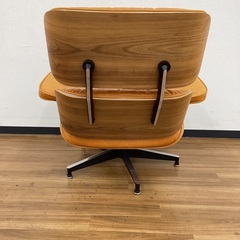【トレファクマーケット久喜店】ラウンジチェアー　オットマン付き　リプロダクト品の画像