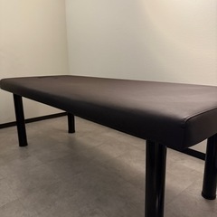 エステ施術ベットの画像