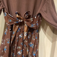 秋のワンピースの画像