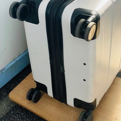 無印良品風　スーツケース　TSAロックの画像