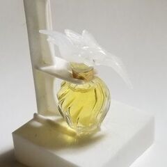 ★NINA RICCI ミニチュアボトル　L’Air du Temps★USEDの画像