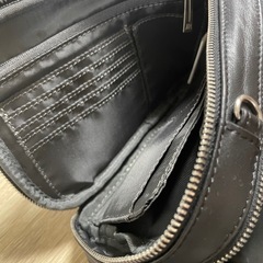 YSACCS（イザック）ショルダーバックの画像