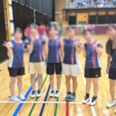 Like a Giraffe Badminton Team