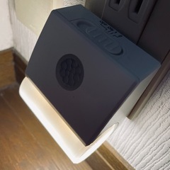 アイリスオーヤマ製の「プラグ式LEDセンサーライト PSL-1A」の画像