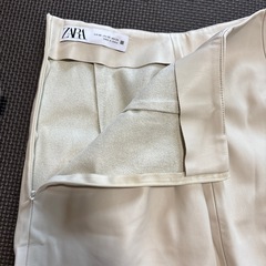 未使用 ZARA ザラ タイトスカート ミニ 合皮の画像
