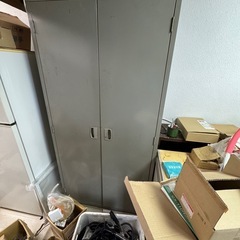 スチールロッカー　棚　