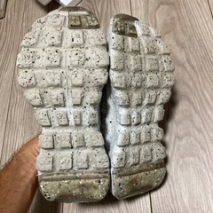 NIKE🔴04スニーカーの画像