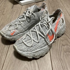NIKE🔴04スニーカー