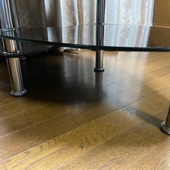 黒いガラステーブル　楕円形の画像