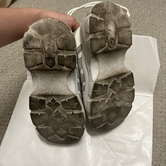 ダッドスニーカー 23.5の画像