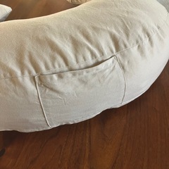 ベルメゾン 授乳クッション 高さ約20cm +円座クッションの画像