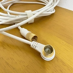 テレビアンテナケーブル　5mの画像