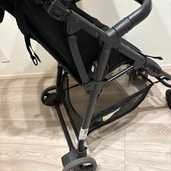 トイザらス　ベビーザらス　iベビー　スマートベビーカー　B型ベビーカー　ブラックの画像