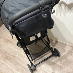 トイザらス　ベビーザらス　iベビー　スマートベビーカー　B型ベビーカー　ブラックの画像