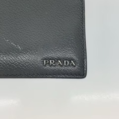 PRADA 二つ折り財布　グレー　希少カラー　限定品の画像