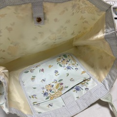 MINTONの花柄トートバッグの画像