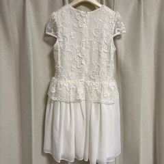 ミスブルマリンのドレスの画像