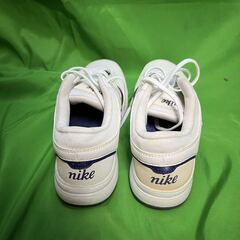 NIKE ナイキ ステディ 24cm レディーススニーカー@Y14の画像