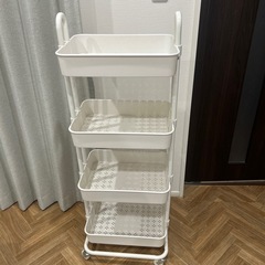 キャスター付きワゴン　収納　