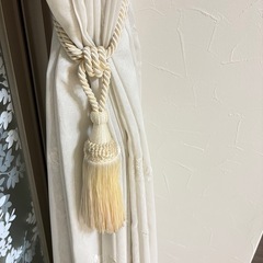 サンゲツ　カーテンタッセル　2点セットの画像