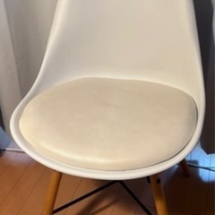 デクステーブルとチェアセットの画像