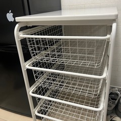 収納ラックの画像
