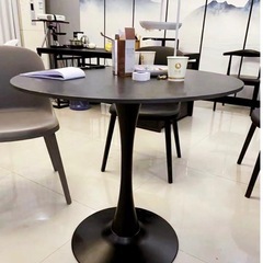 急募‼️70cm黒　丸テーブル の画像