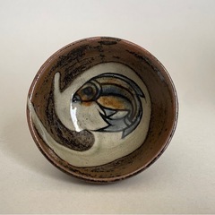 
金城敏男 ぐい呑み 魚紋 壺屋焼 お猪口 魚文 酒器 沖縄 金城次郎 窯の画像