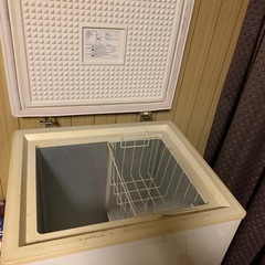 ハイアール冷凍庫JF-C 100Aの画像