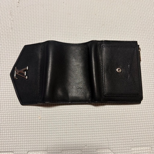 ルイヴィトン三つ折りさい財布