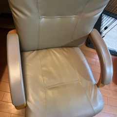 ダイニングテーブルの画像