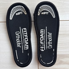 adidas 13センチ　子供靴の画像