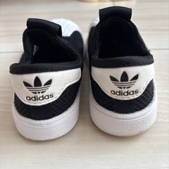 adidas 13センチ　子供靴の画像