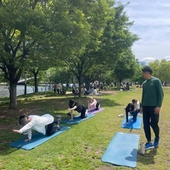 大阪では希少！中之島公園にて朝活青空🌱ピラティス