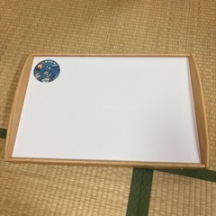 折りたたみテーブルの画像