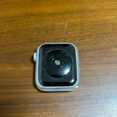 Apple Watch SE 第1世代 40mm GPS シルバー アップルウォッチ
の画像
