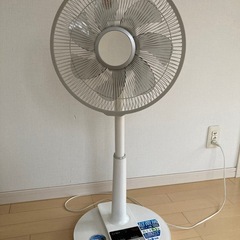 扇風機　羽割れ有りの画像