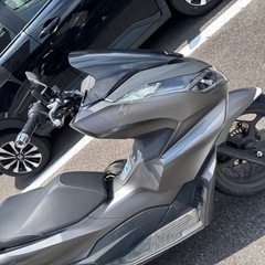 取引予定者決まりました！値段交渉受け付けます。pcx 125ライト破損ありの画像
