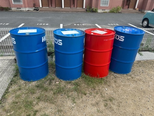 オイル200L ドラム缶４つセット(個別売り可能)