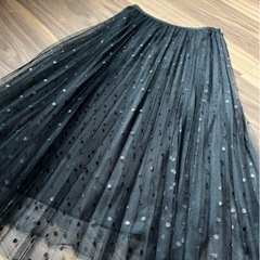 新品未使用　YECCA VECCA【WEB限定】ドットプリーツチュールスカート　定価10000円の画像