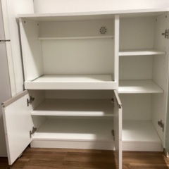 キッチンボード　食器棚　の画像