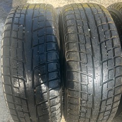 中古スタッドレスタイヤ　215/60R17の画像
