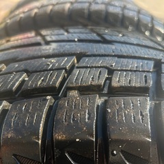 中古スタッドレスタイヤ　215/60R17の画像