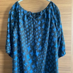 【新品】定価1万　ストロベリーフィールドワンピースの画像