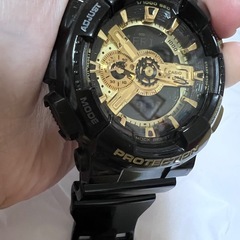 G-SHOCK 黒ゴールドの画像