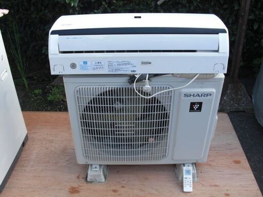 シャープ2.5Kwエアコン　中古